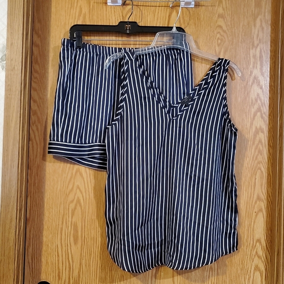 Ann Taylor Factory Other - Ann Taylor sleepwear set